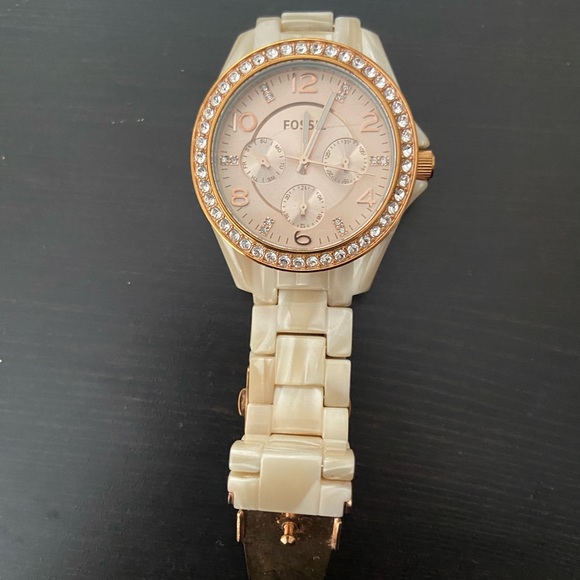 Fossil Jewelry - Fossil women’s watch